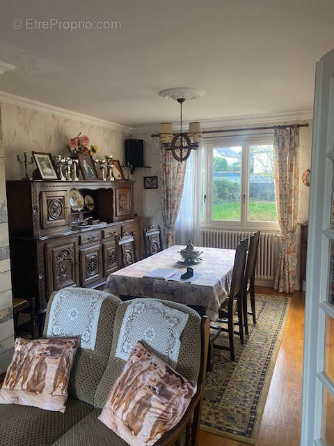 Maison à MINIAC-MORVAN