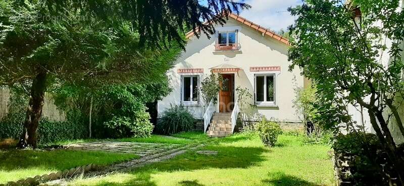 Maison à BURES-SUR-YVETTE