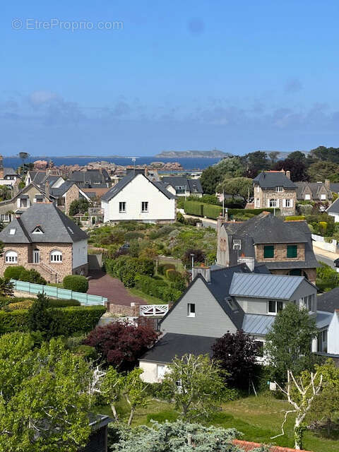 Appartement à TREGASTEL