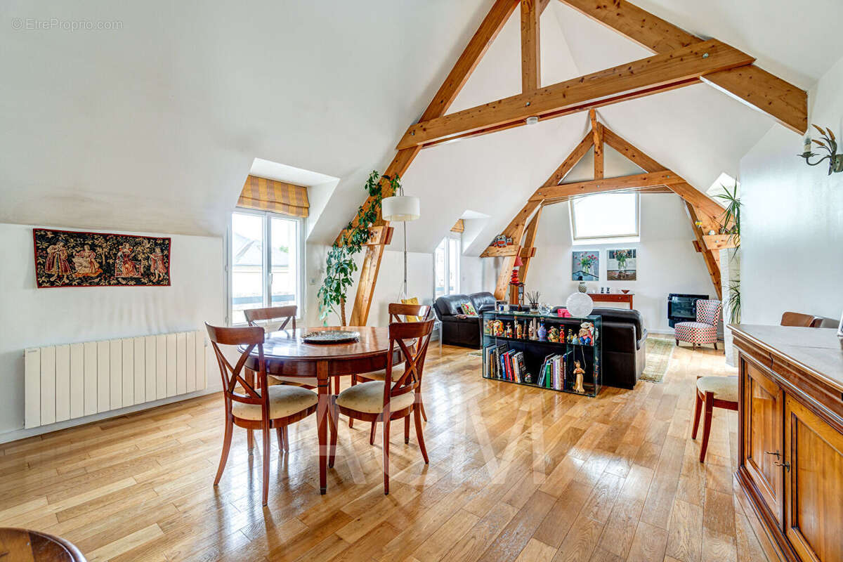 Appartement à MAISONS-LAFFITTE