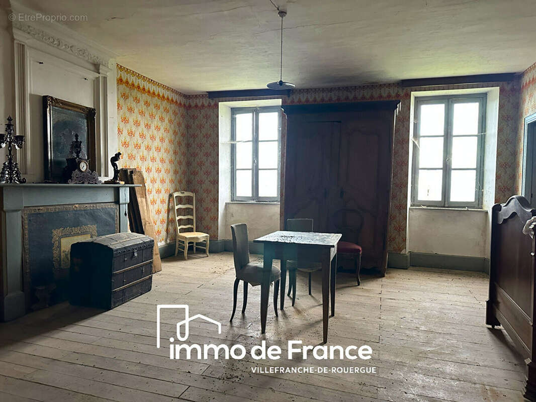 Maison à RIEUPEYROUX