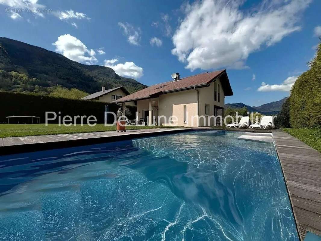 Maison à ALEX