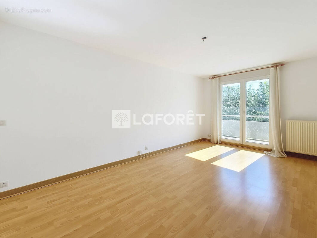 Appartement à BONNEUIL-SUR-MARNE