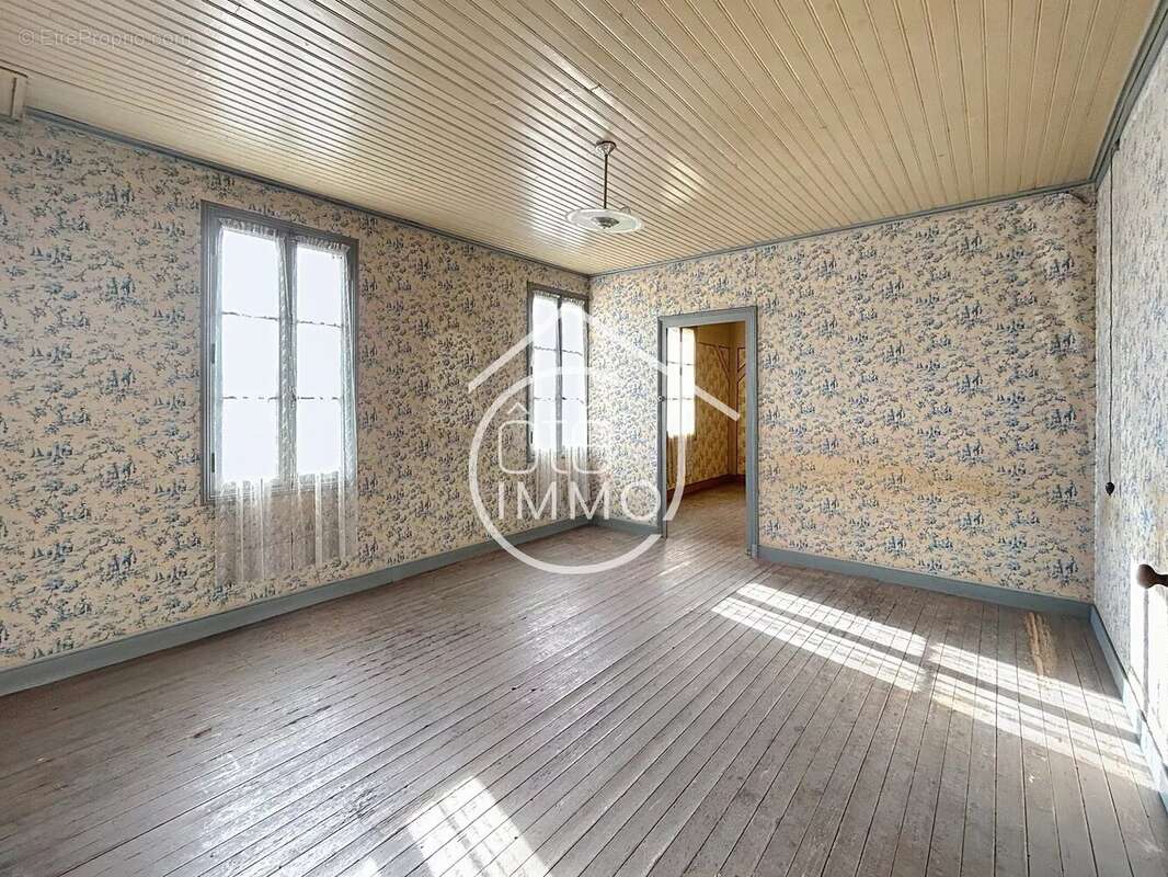 Maison à CASTILLON-LA-BATAILLE