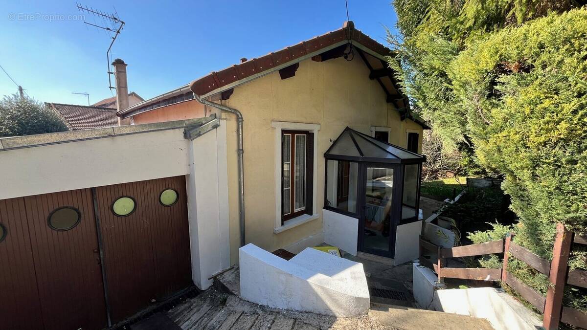 Maison à MONTIGNY-LES-CORMEILLES