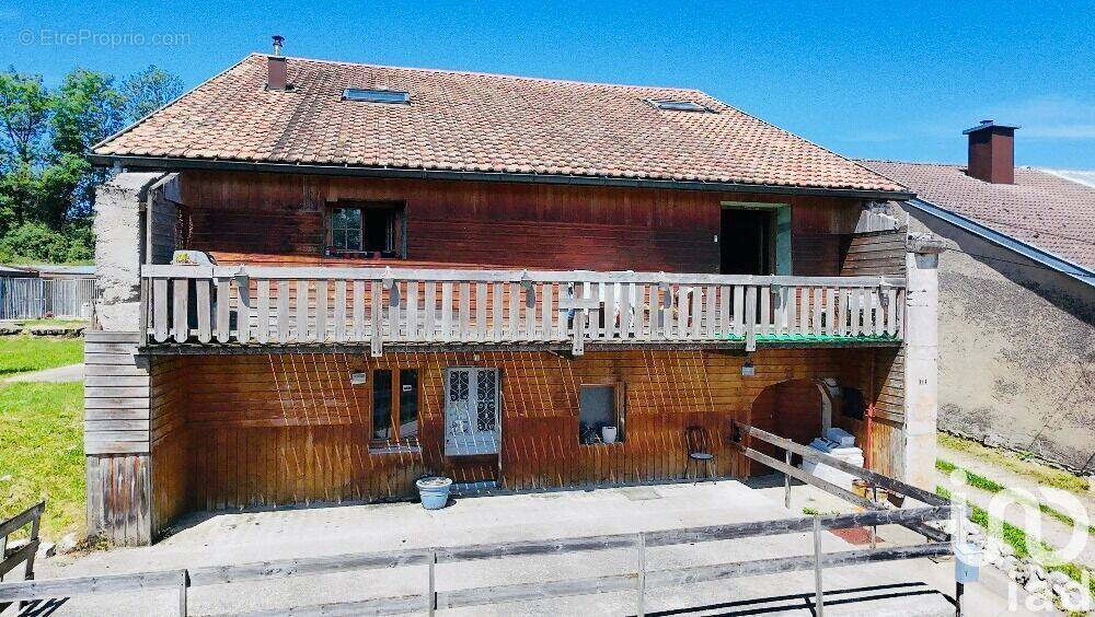 Photo 1 - Maison à VIRY