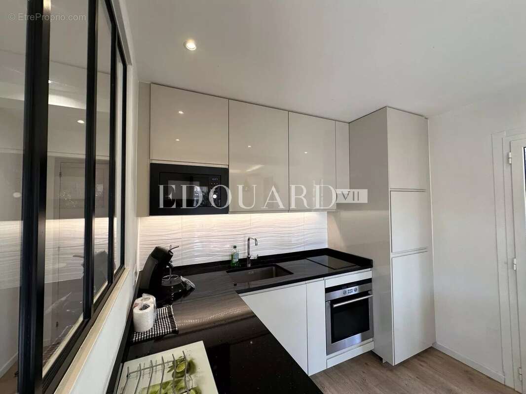 Appartement à ROQUEBRUNE-CAP-MARTIN