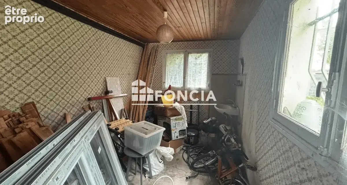 Digne, maison a finir de renover avec terrain et garage - photo 12
