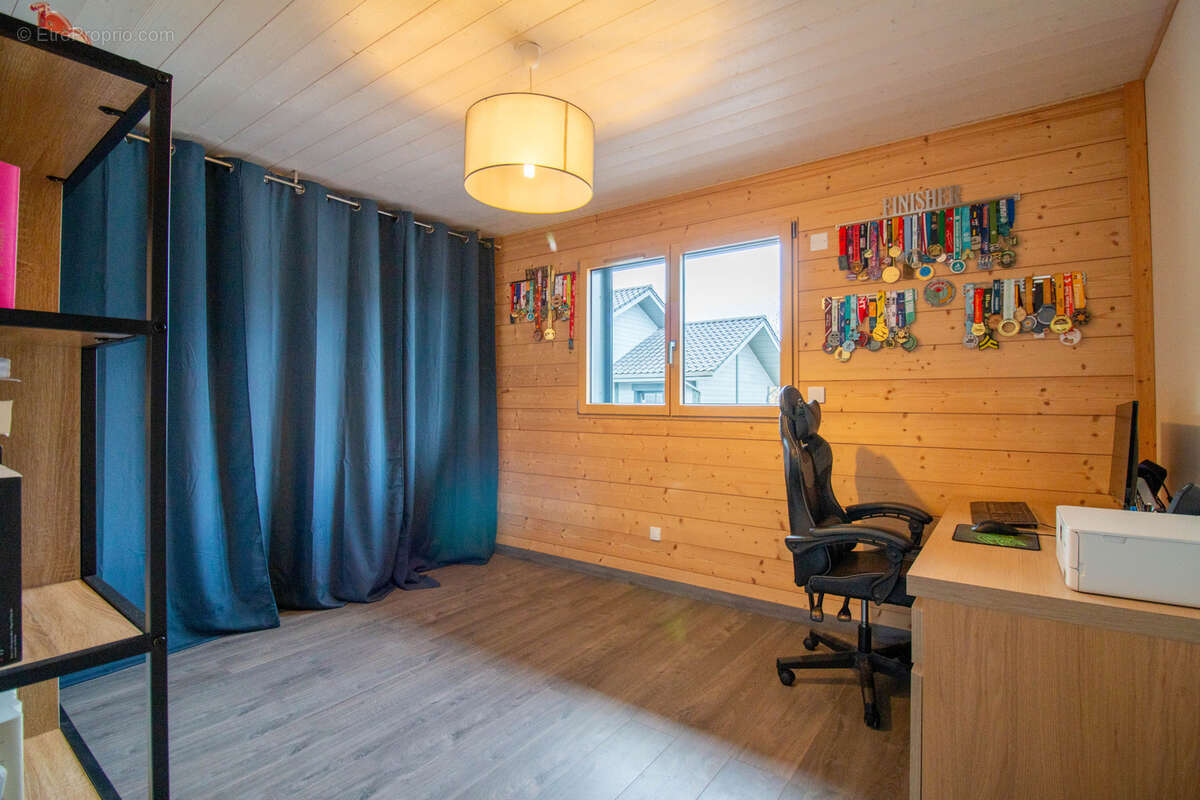 Maison à SAINT-PIERRE-EN-FAUCIGNY