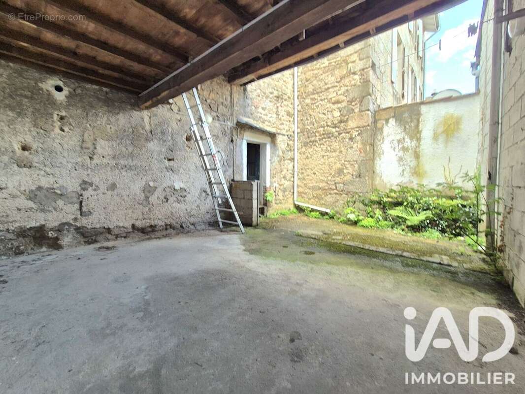 Photo 3 - Maison à NOIRETABLE