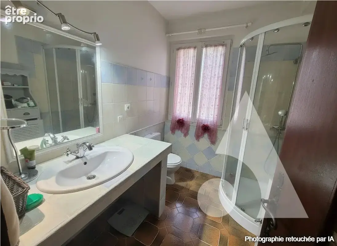 Le Luc : maison 2 appartements T3 + annexes, en impasse, proche commodités - photo 6