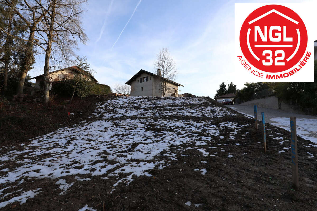 Terrain 1087 m² à Villaz  - photo 3