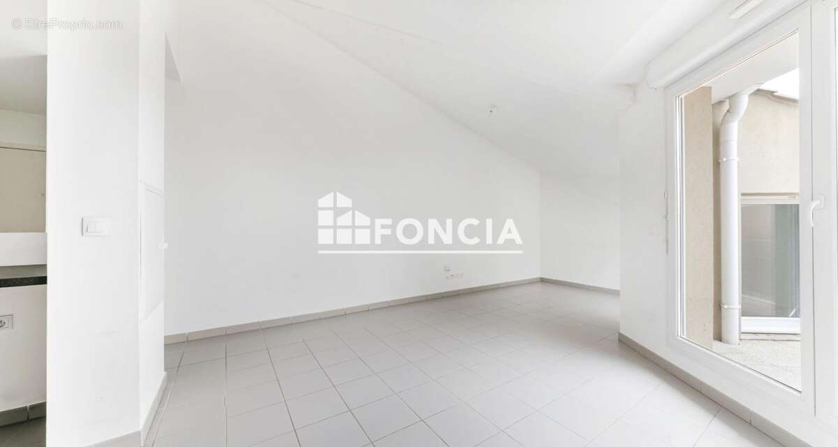 Appartement à SALON-DE-PROVENCE