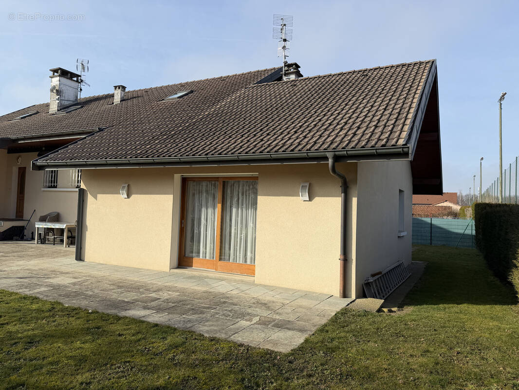 Appartement à ALLINGES