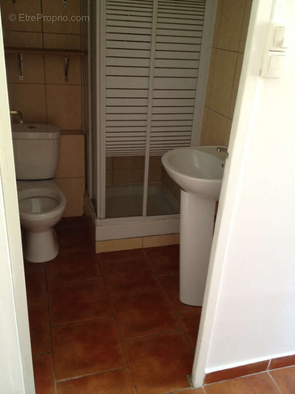 Appartement à MARSEILLE-4E