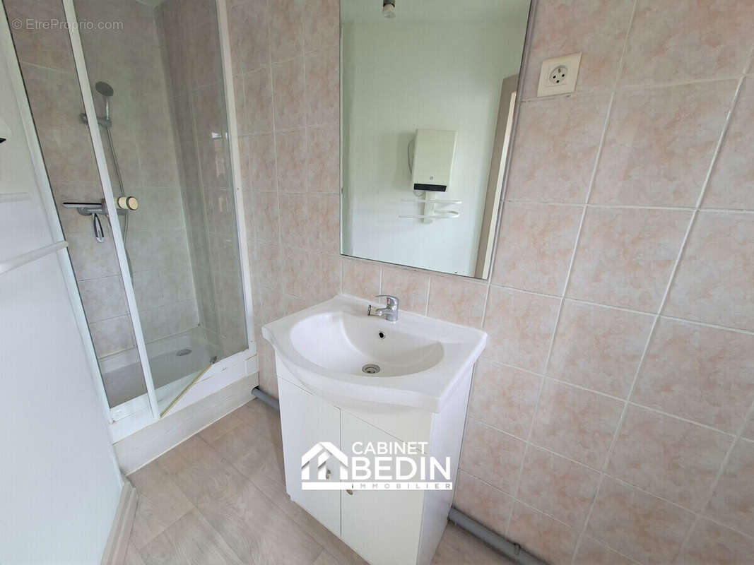Appartement 24 m² à Dax  - photo 3