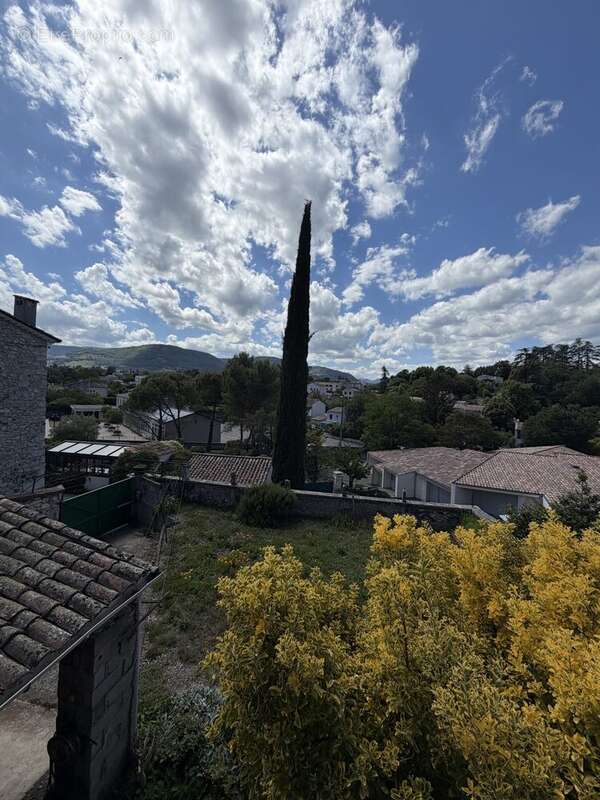 Maison 106 m² à Chomerac  - photo 2