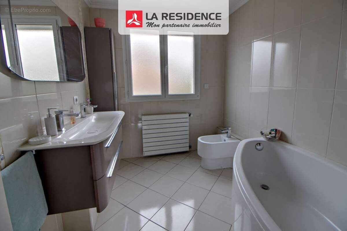 Maison à TRIEL-SUR-SEINE