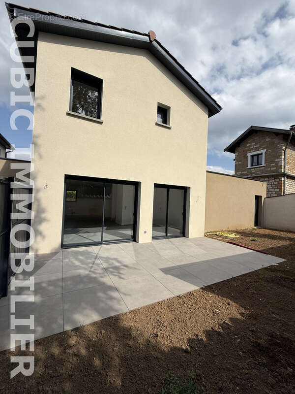 Maison à VILLEFRANCHE-SUR-SAONE