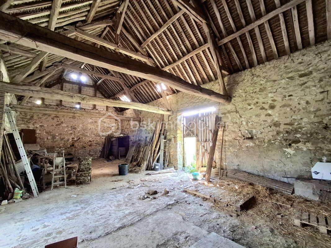 Maison à SAINT-MAURICE-AUX-RICHES-HOMMES