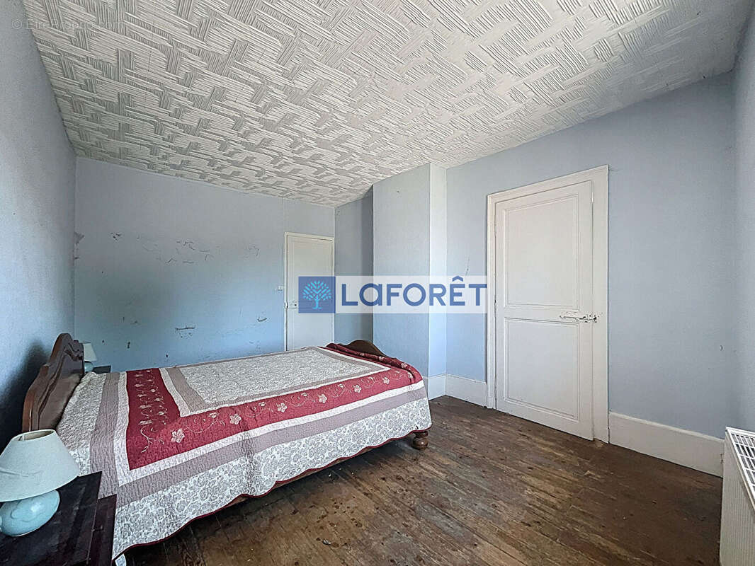 Parking à VECQUEVILLE