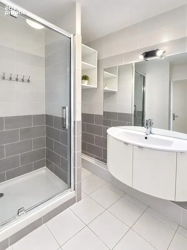 Appartement 2 pièces 45 m² à vendre à Marseille-13e (13013) - photo 5