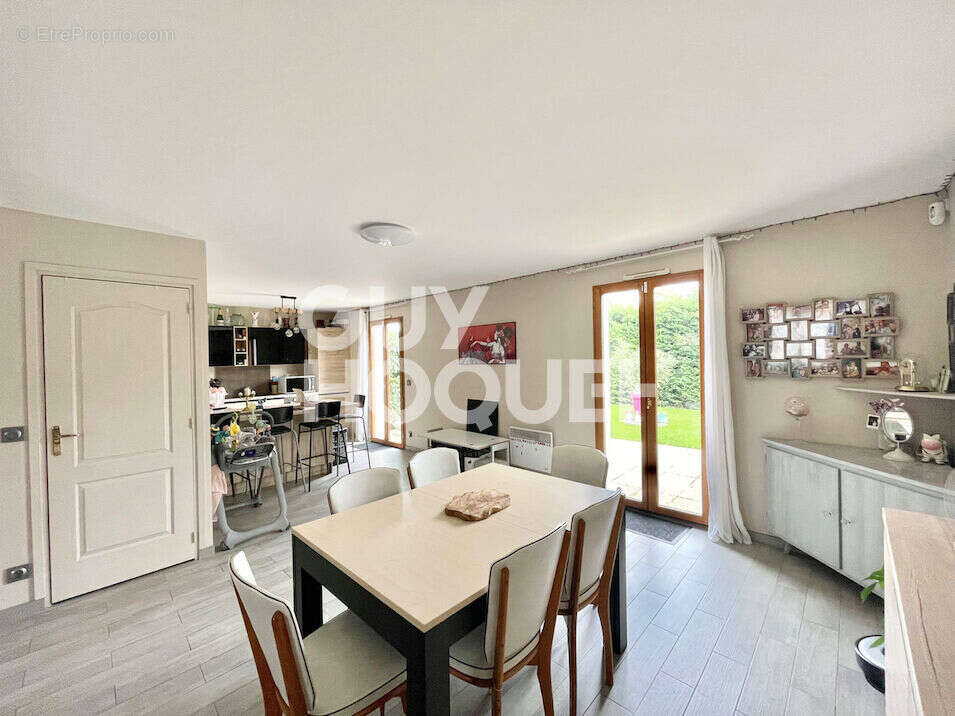 Maison à CORBEIL-ESSONNES