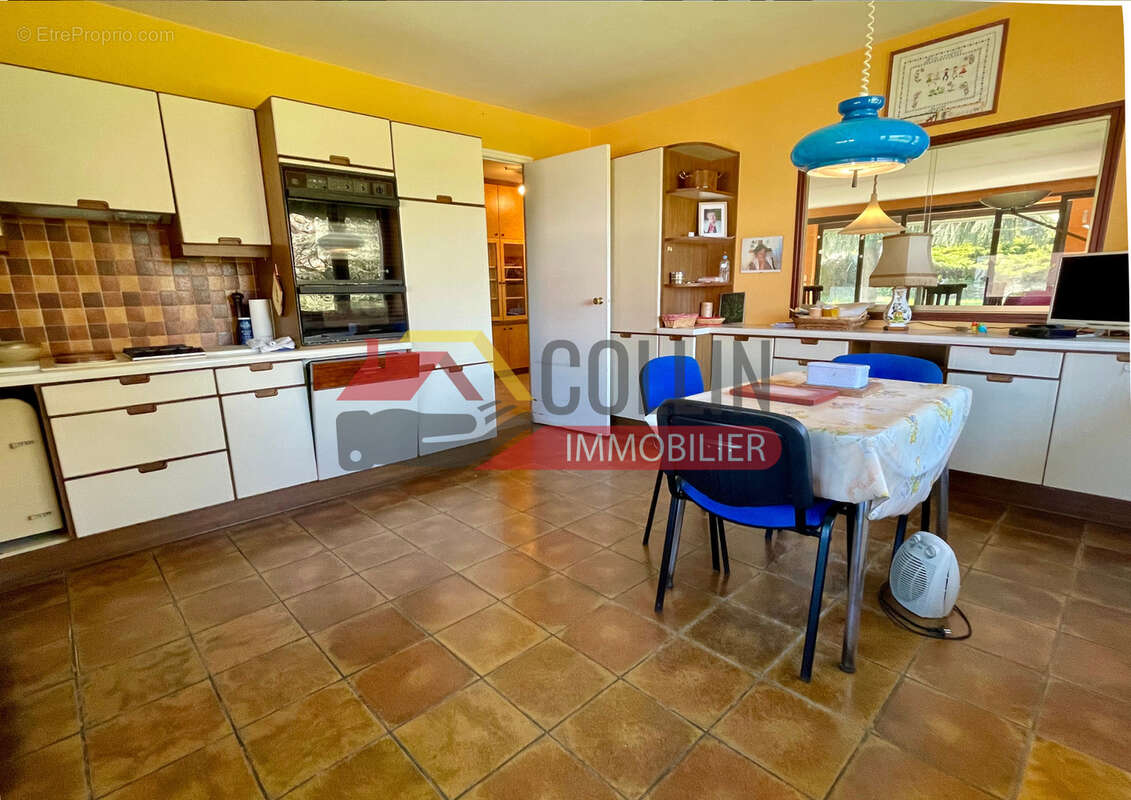 Maison à ROSIERES-AUX-SALINES