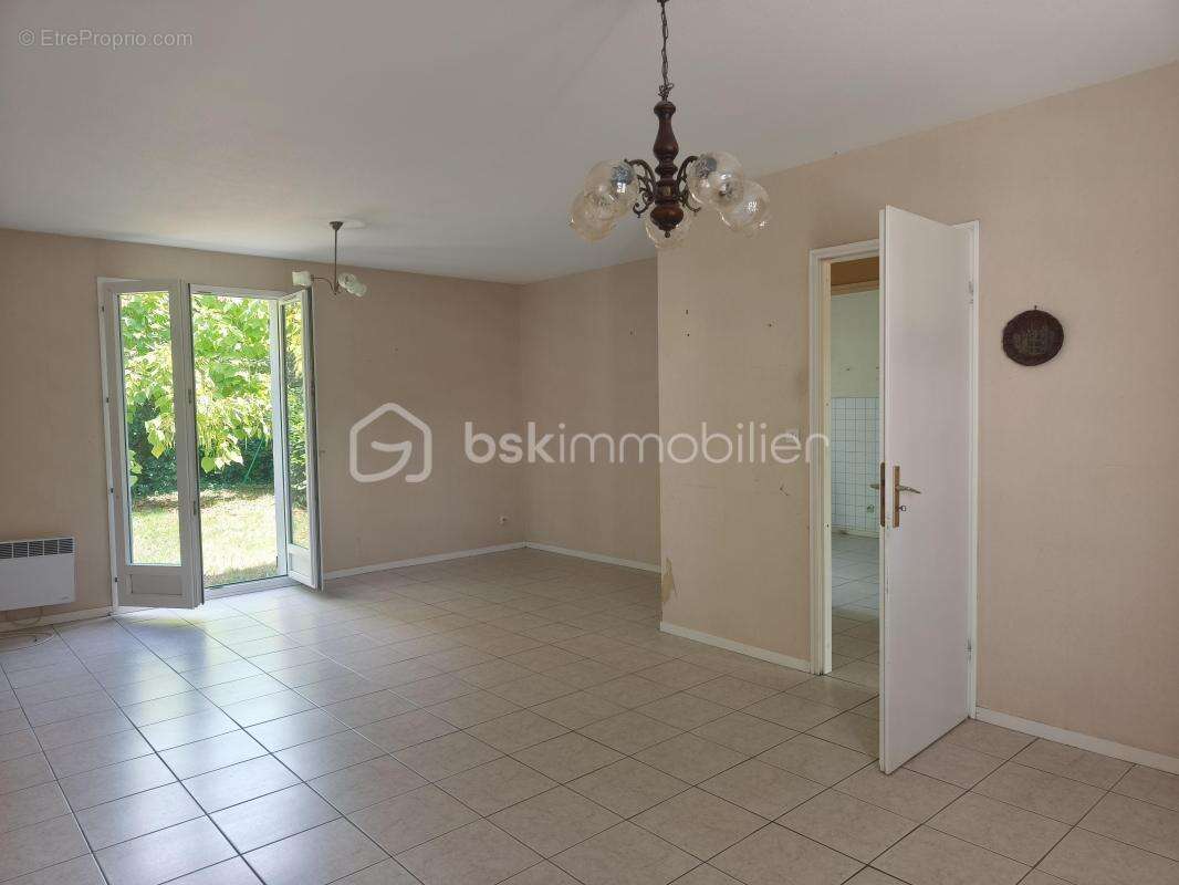 Maison à MONTPON-MENESTEROL