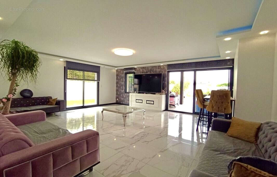 Maison à JOUE-LES-TOURS