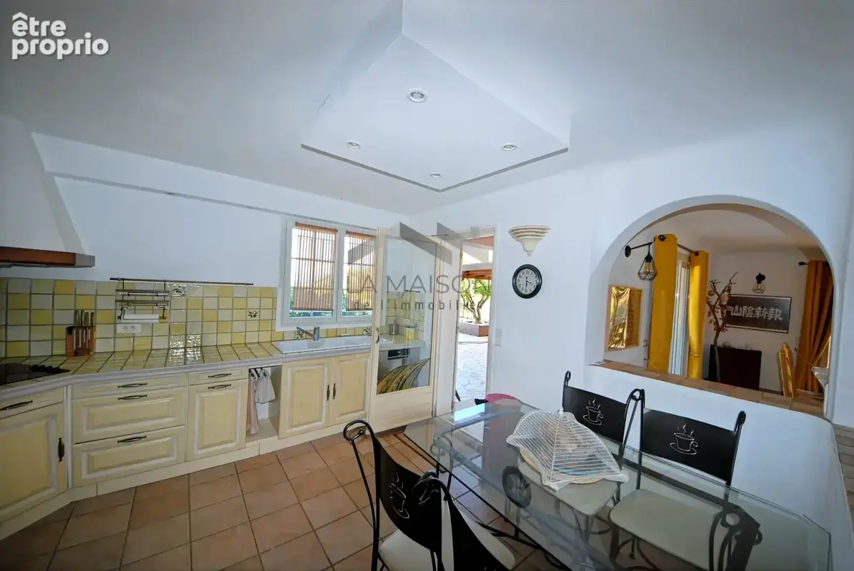 Villa avec piscine et vue mer - photo 9