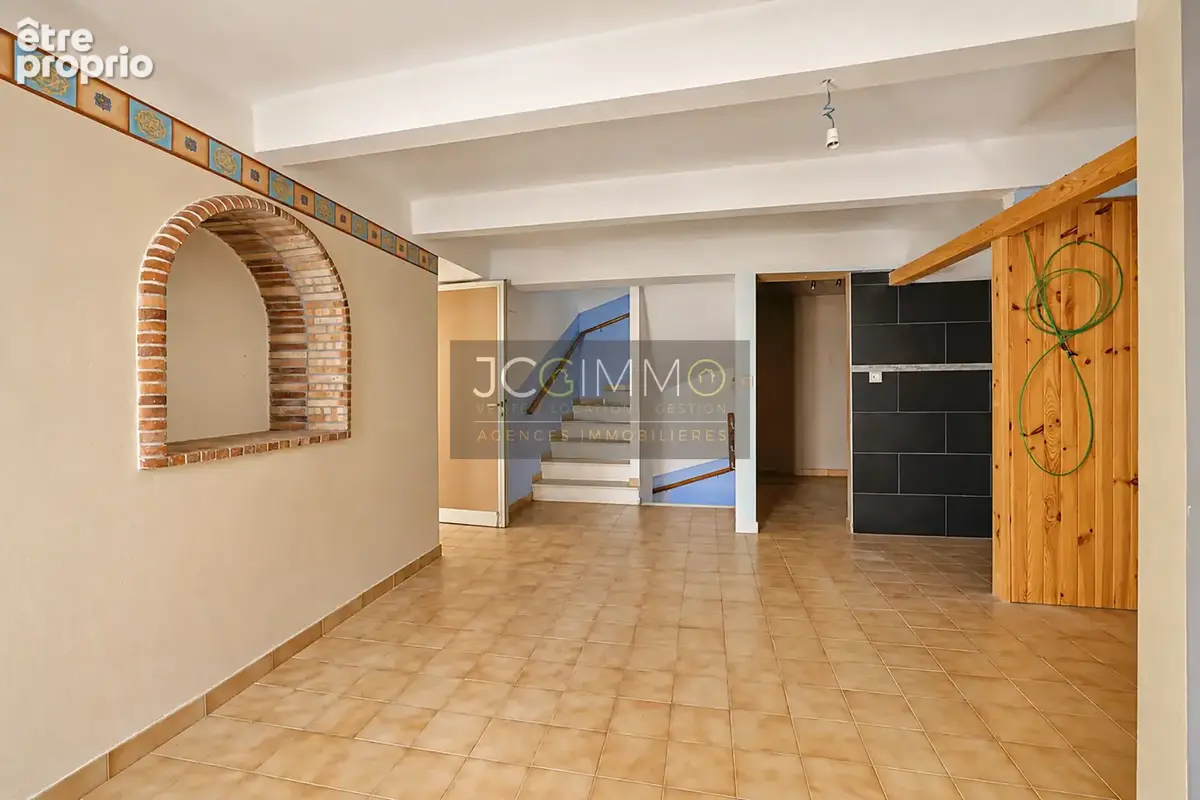 Maison de village T5 avec garage - photo 10