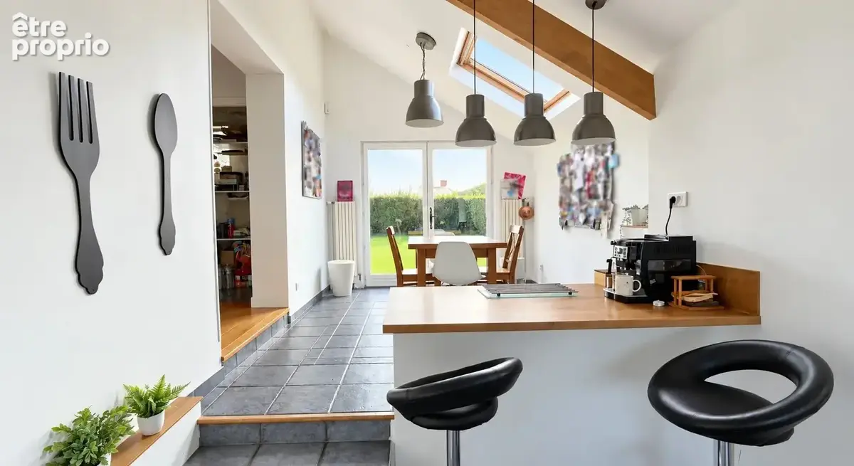 Individuelle env. 182 m², 4 ch., 1 033 m² de terrain, double garage - photo 6