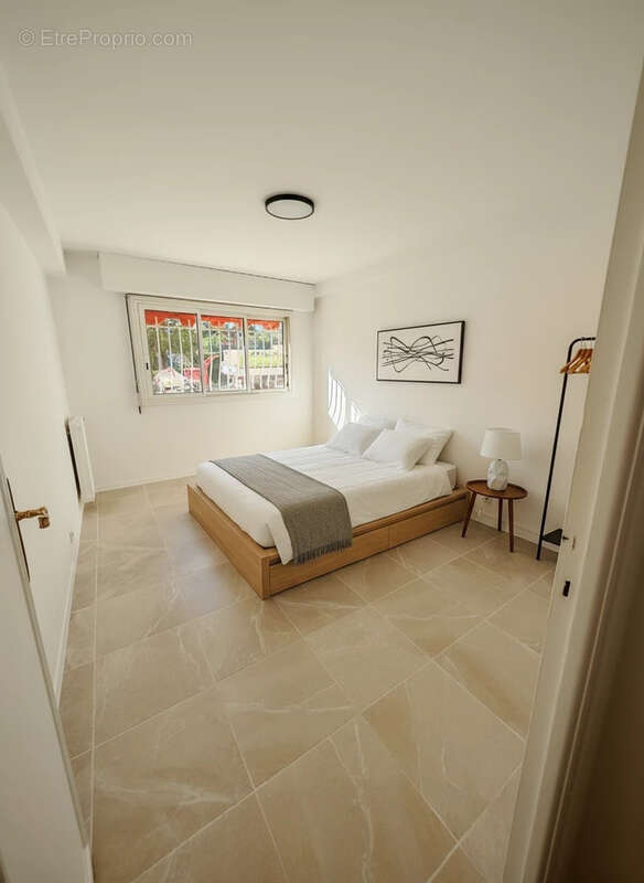 Appartement à MANDELIEU-LA-NAPOULE