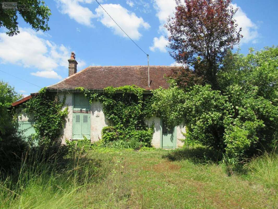 Maison à LA VENDUE-MIGNOT