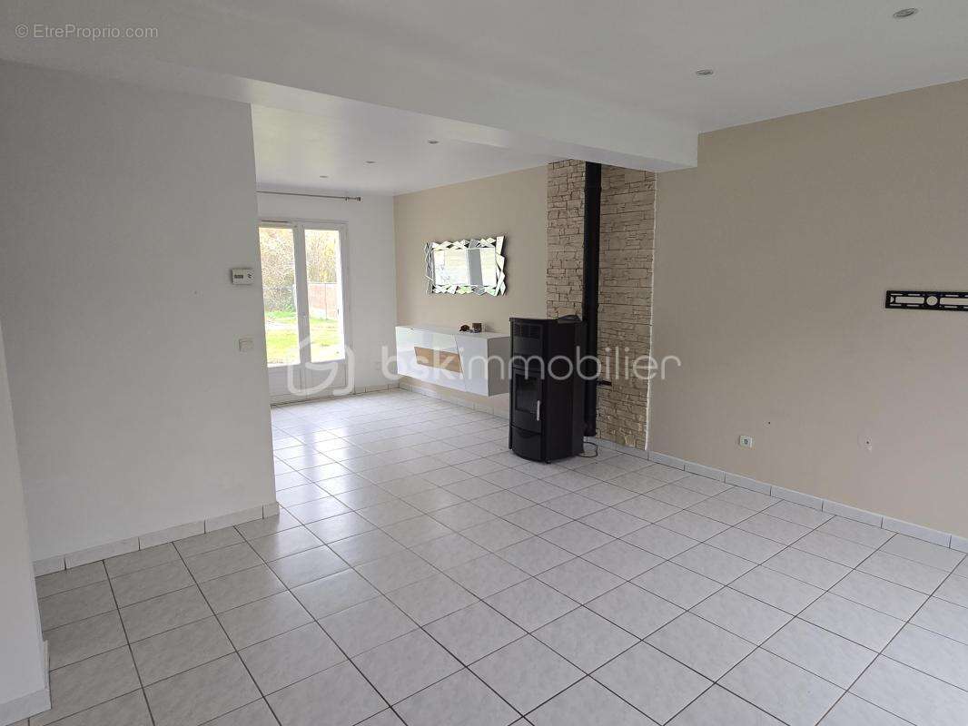 Maison à ROCHY-CONDE