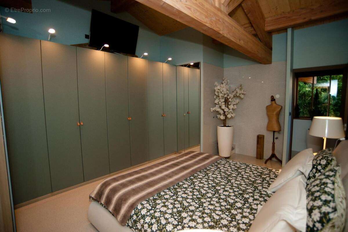 Maison à LA FOUILLOUSE