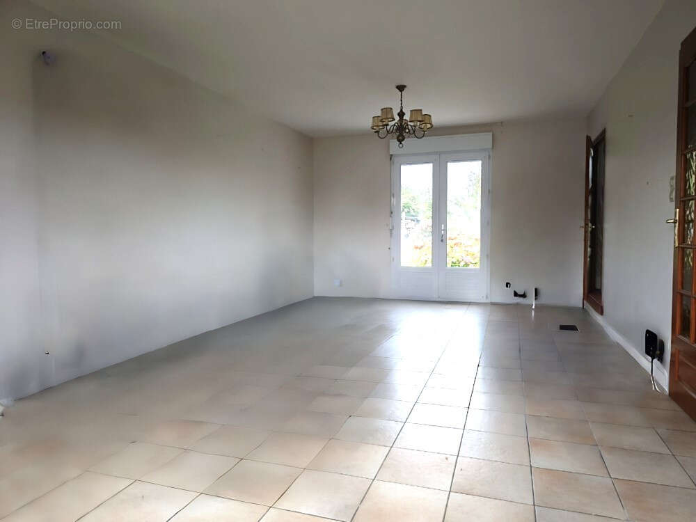 Maison à AVESNES-LE-COMTE