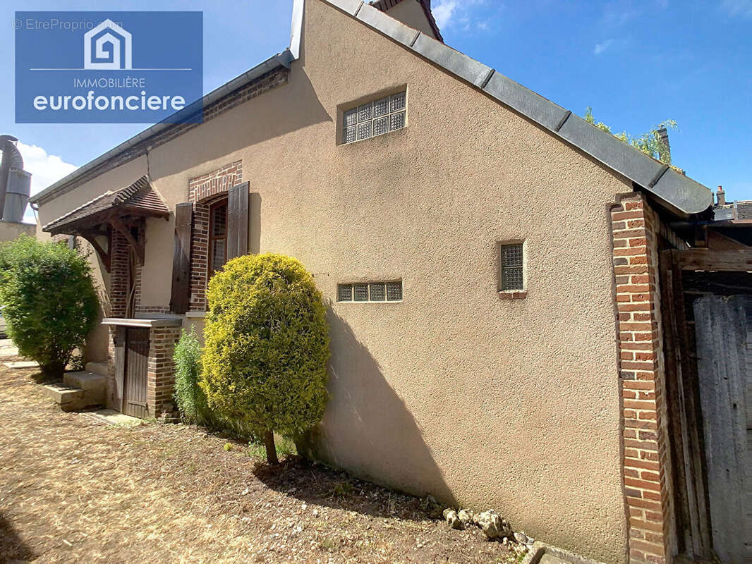 Maison à SAINT-BENOIST-SUR-VANNE