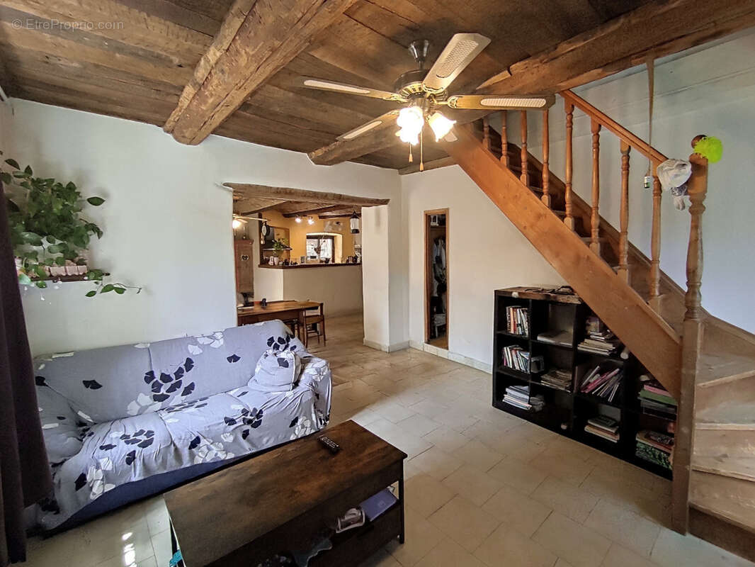Maison à SAINT-PAUL-LA-COSTE
