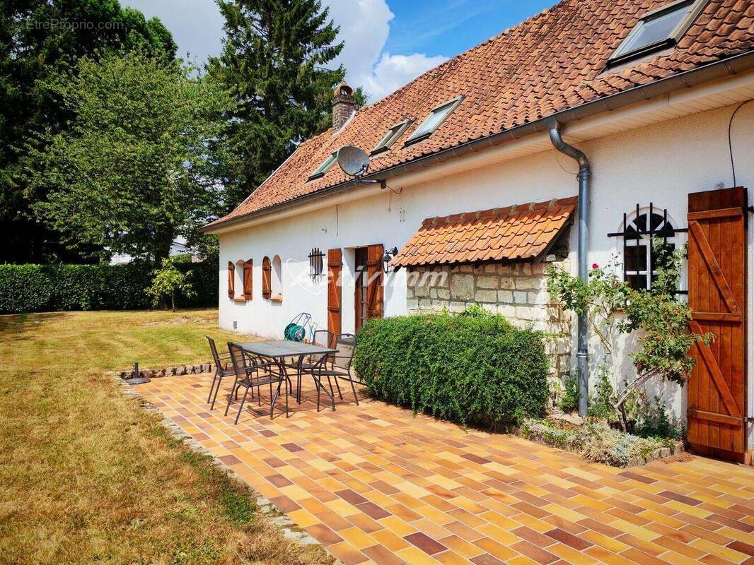 4292 35 - Maison à HESDIN