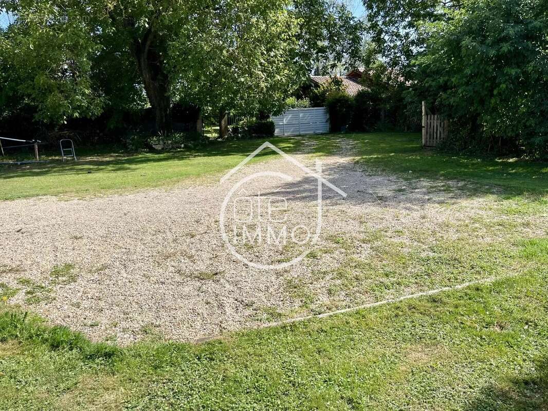 Maison à SAINT-PIERRE-D&#039;EYRAUD