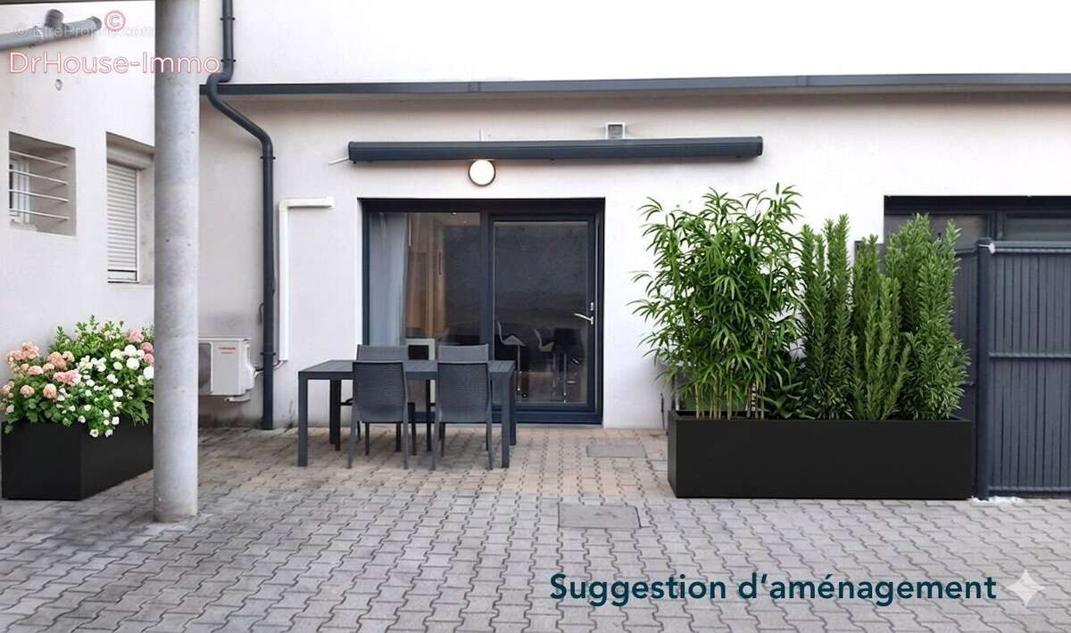 Appartement à UNIEUX