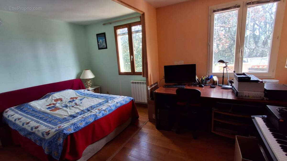 Seillons source d'argens villa t5 sur 1416 m² de terrain - photo 8