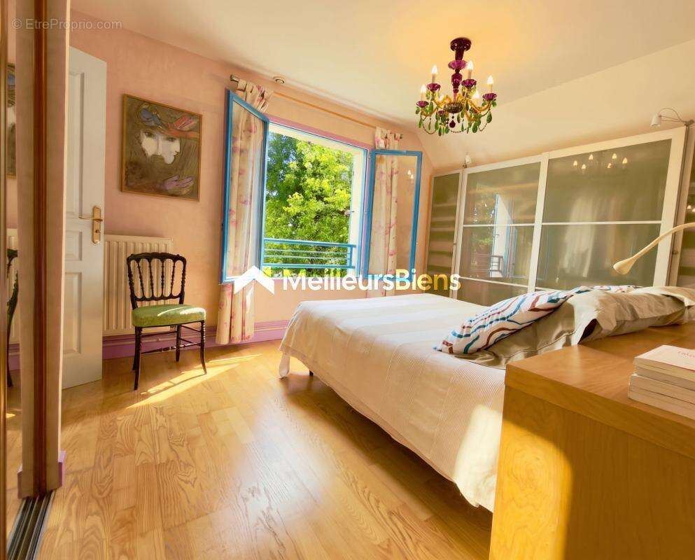 Maison d’architecte familiale – 7 pièces, 5 chambres – Terrain de 1 500 m² – Auffargis - photo 13