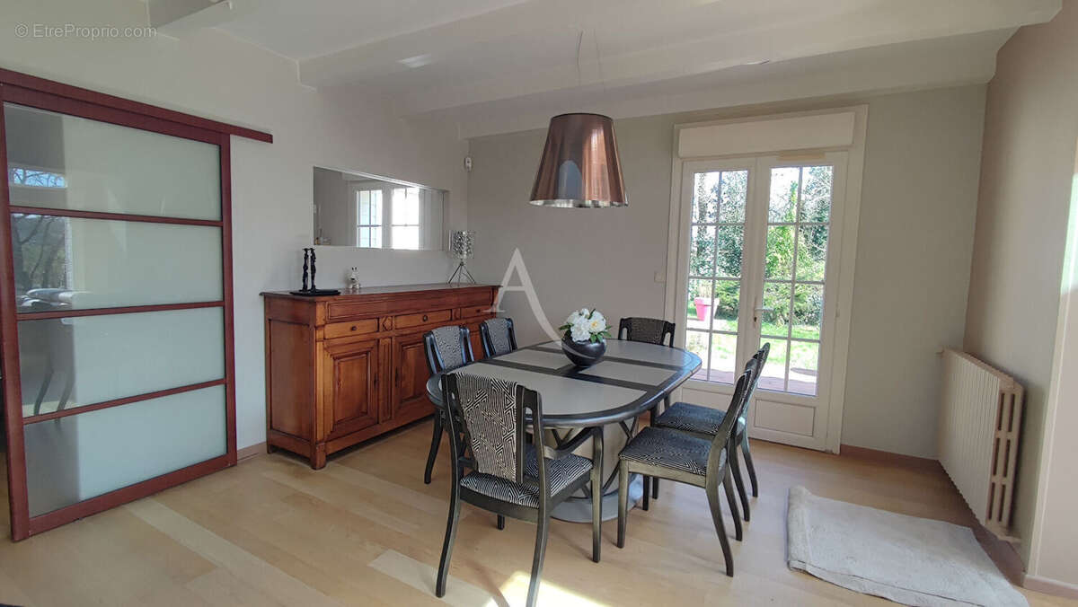 Maison à AIZENAY