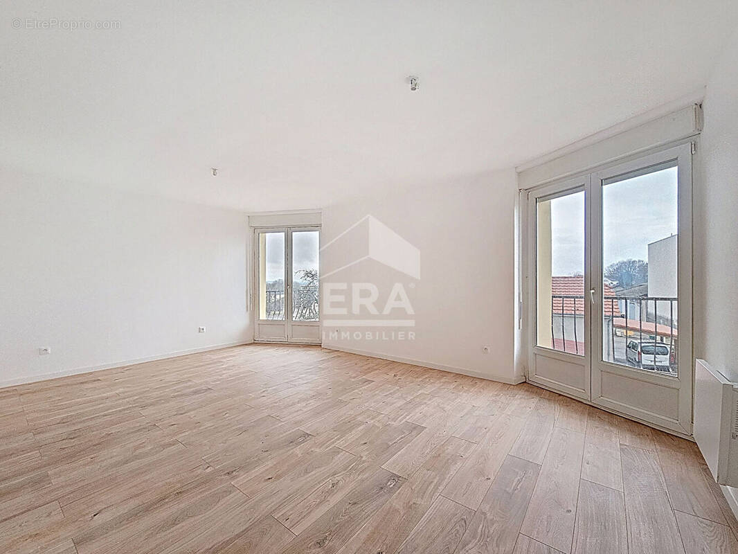 Appartement à LEXY