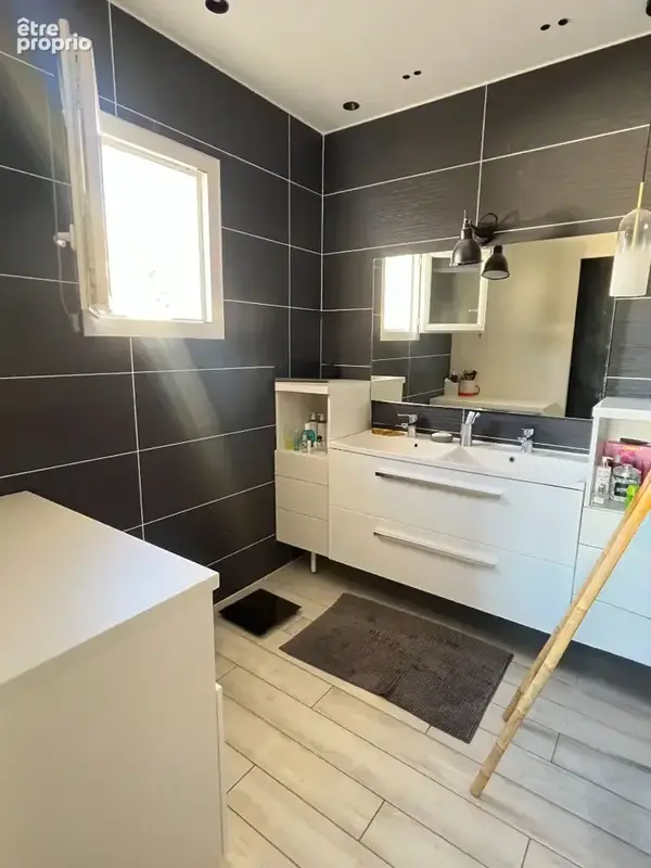 Maison Villette D Anthon 5 pièce(s) 160m2 - photo 14