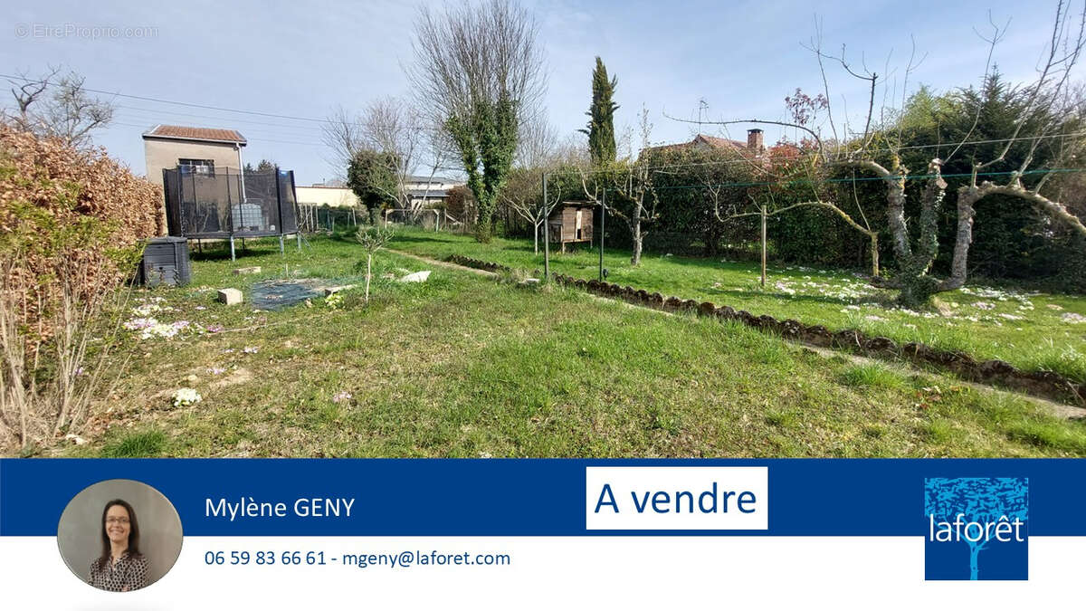 Terrain à CONFLANS-EN-JARNISY