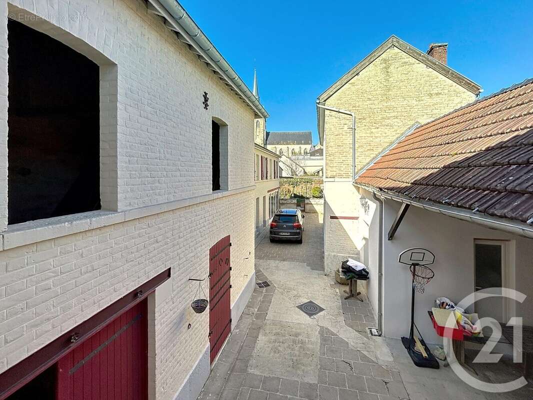 Maison à CHAMPILLON